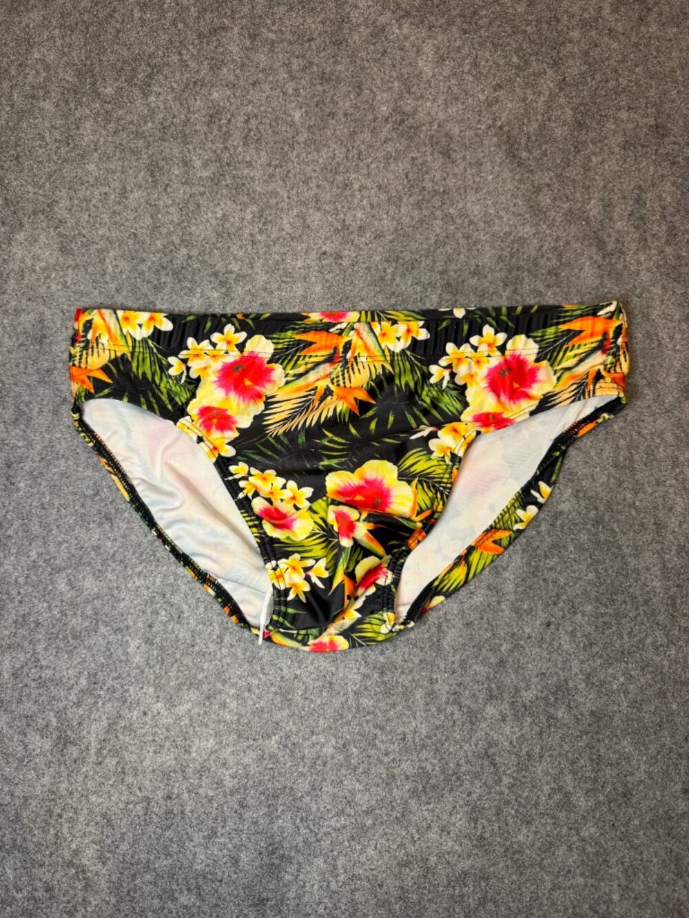 Men’s Tropical Hawaiian Floral Swim Brief Black XXL